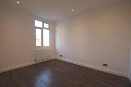 3 bedroom maisonette to rent - Photo 5