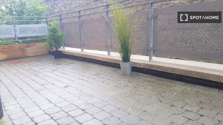 2-bedroom apartment for rent in Inns Quay, Dublin - Photo 2