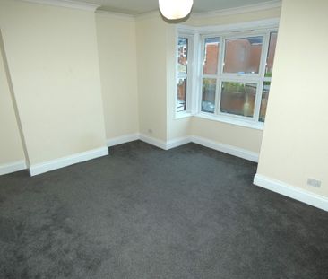 3 bed House - To Let - Photo 4