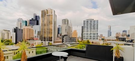 Superior 2 Bedroom/2 bathroom - Photo 5