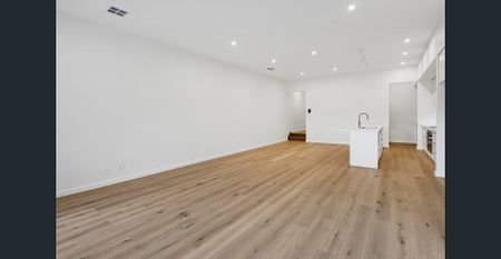 Brand new luxury living in the heart of Preston - Photo 2