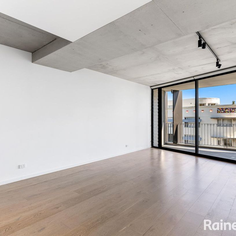 Stylish two bedroom apartment in Marrickville - Photo 1