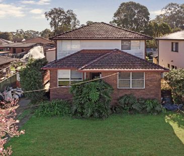 Large Family House - Photo 2