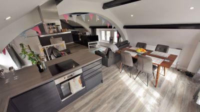 3 bedroom House in Flat 1, Leeds - Photo 4