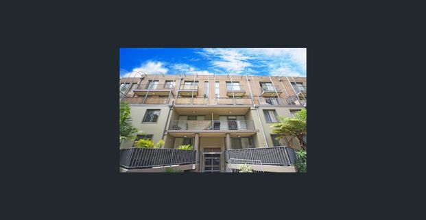 Split Level Apartment in the Heart of Miranda - Photo 1