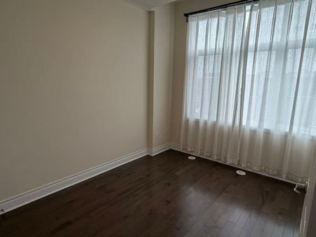 For Lease - 20 Carrville Woods Circle, Vaughan, Ontario - Photo 4