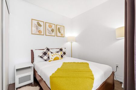 Jarvis Street - Photo 5