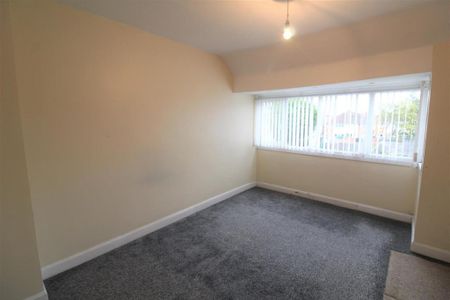 3 bedroom semi-detached house to rent - Photo 3