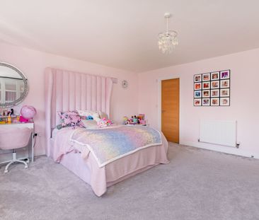 Bluebell Drive, CB11, Saffron Walden - Photo 1