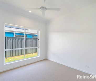 Modern Three-Bedroom Home in a Prime Location - Photo 6