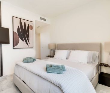 Luxury Apartment for rent in Estepona, Andalusia - Photo 6