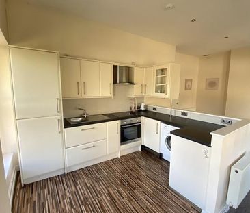 1 bedroom penthouse to rent - Photo 5