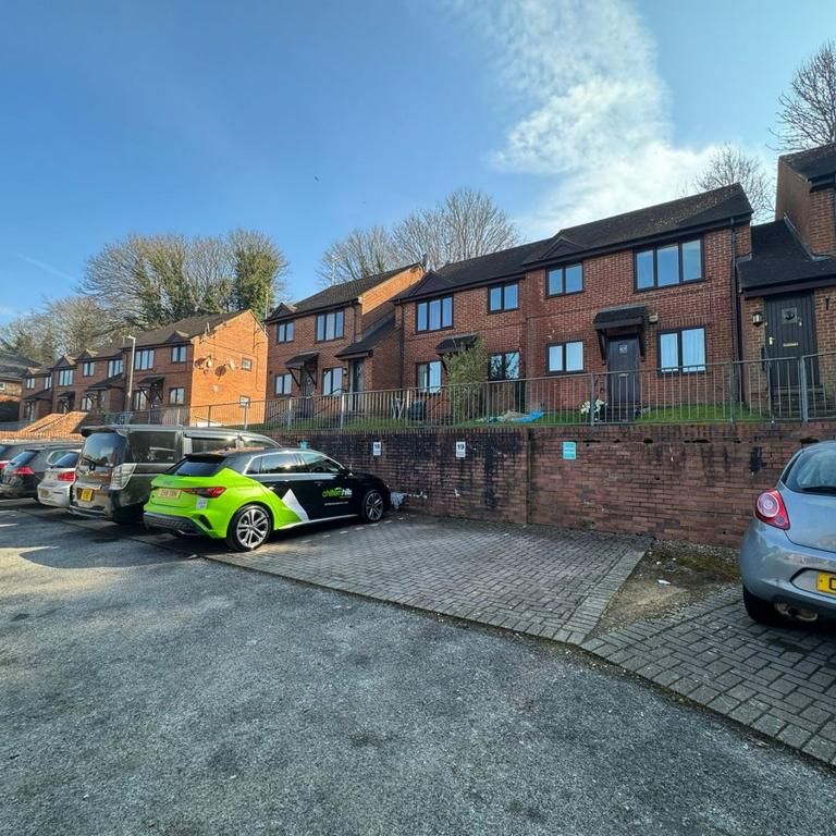 2 bedroom semi-detached house to rent - Photo 1