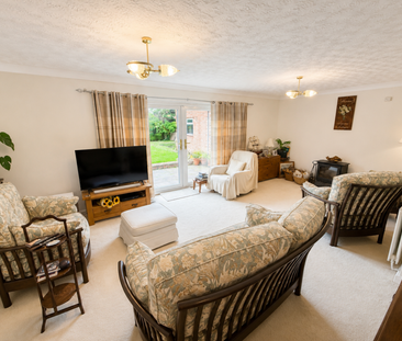 3 bedroom detached bungalow to rent - Photo 1