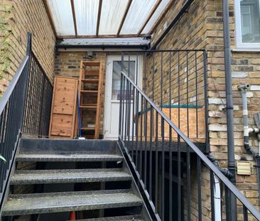 Studio Flat, Mews Friern Barnet Road, N11 - Photo 3