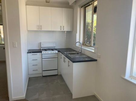 4/30 Westbury Street ST KILDA EAST - Photo 4