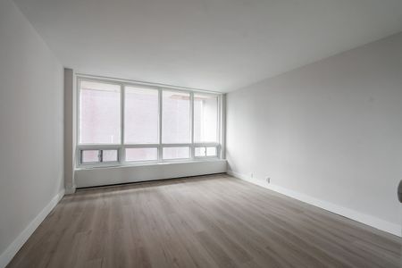 2121 Tupper Street, Montréal, QC - Photo 2