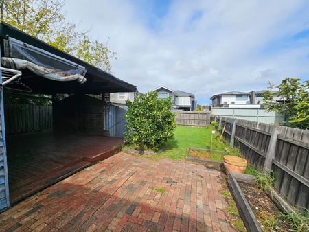 West Footscray - Photo 3