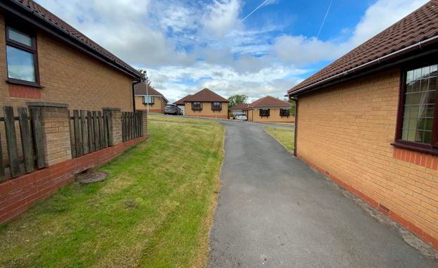 Peck Mill View, Kiveton Park Station, Sheffield, S26 - Photo 1