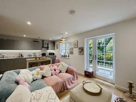 2 bedroom apartment to rent - Photo 2