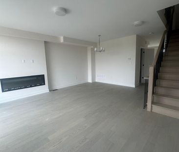 For Lease - 46 Monclova Road, Toronto, Ontario - Photo 5