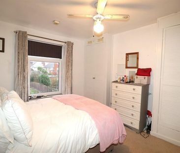 2 BED End of terrace house To rent - Photo 3