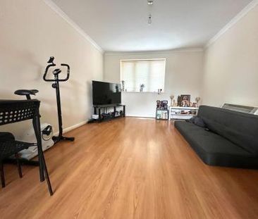 Station Approach, Ludgershall, SP11 - Photo 1