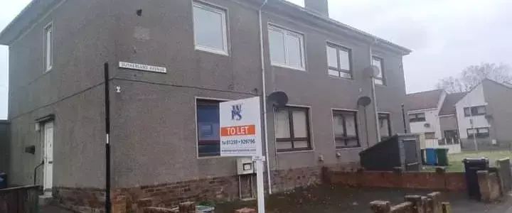 2 bedroom flat to rent - Photo 1