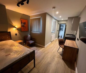 1 bedroom in a house share to rent - Photo 3