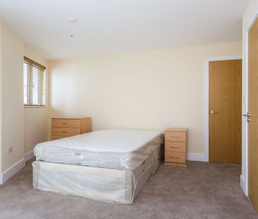 2 bedroom apartment to rent The Roundhouse, Gunwharf Quays, Portsmo... - Photo 5