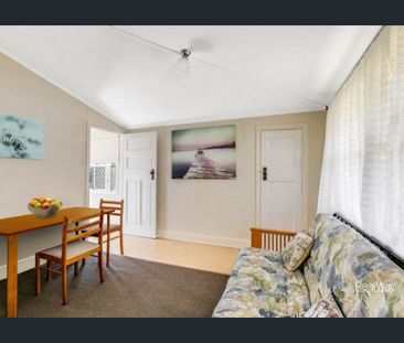 Quaint One Bedroom Unit In East Toowoomba - Photo 2