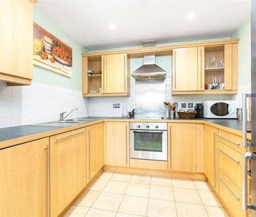 Broomfield Street, Poplar, London, E14 - Photo 2