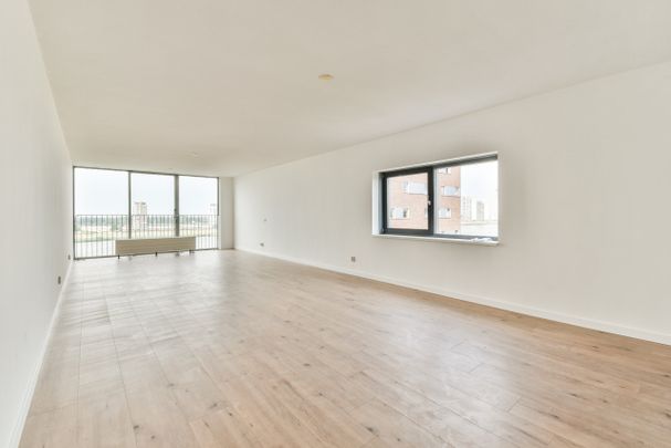 Te huur: Appartement Zonnebaarsstraat 90 in Hoogvliet Rotterdam - Photo 1