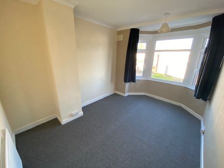 3 Bed Terraced House, Poitiers Road, CV3 - Photo 2