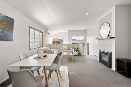 Welcome home to 27 Waverton Terrace. - Photo 2