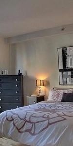 Superbe condo style penthouse sur deux niveaux de 1000 pc - Photo 4