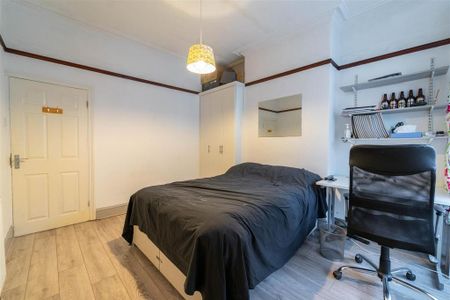 4 bedroom house to rent - Photo 3