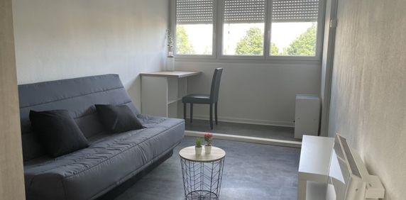 Location Appartement 1 pièce 25m² TROYES 10000 - Photo 2