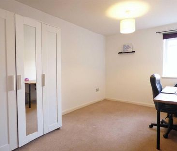 2 bedroom flat to rent - Photo 3