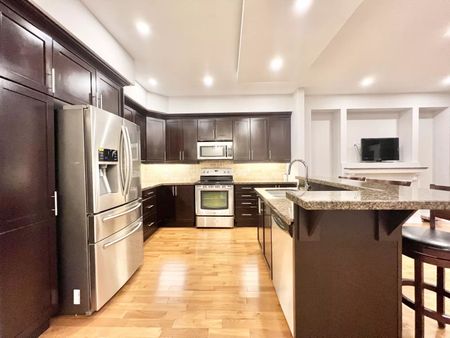 For Lease - 50 Madelaine Avenue Unit# Upper, Toronto, Ontario - Photo 3