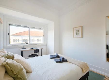 Avenida de Berna, Lisbon, Lisbon 1050-038 - Photo 5
