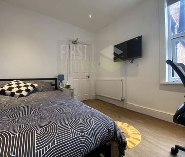 6 bedroom terraced house to rent - Photo 2