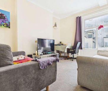 St Georges Road, Brighton, BN2 - Photo 3