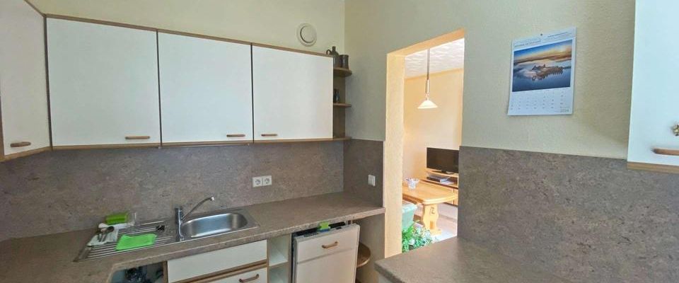 *** Gemütliche möblierte 2-Raum-Wohnung in Hohenstein-Ernstthal *** - Foto 1