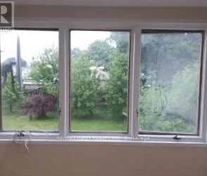 14 TOFIELD CRESCENT - Photo 2