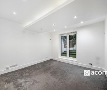 4 bedroom townhouse to rent - Photo 2