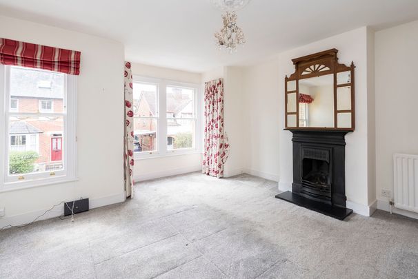 Rothes Road, Dorking - 4 bedrooms Property for lettings - Seymours - Photo 1