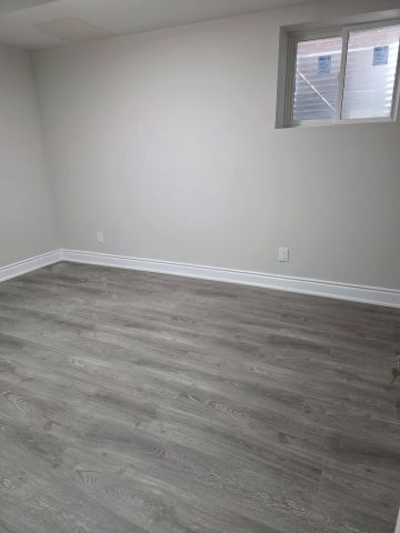 For Lease - 420 Winfield Terrace Unit# Lower Floor, Mississauga, Ontario - Photo 2