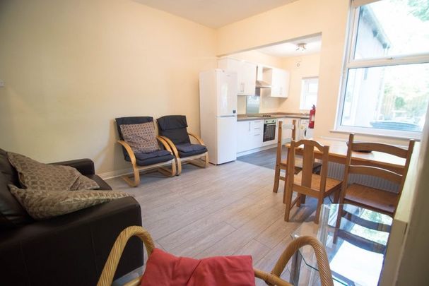 3 bedroom house share to rent - Photo 1