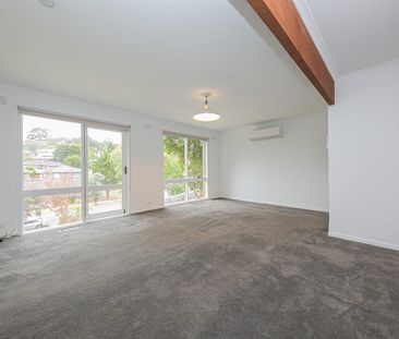 Split-Level Family Home - Photo 2